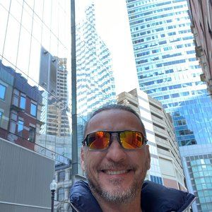 Meet your Posher, Jose ernesto